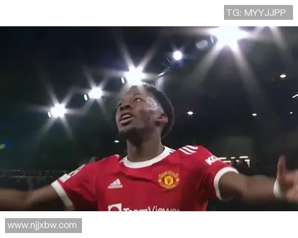 西甲激战曼联逆转拜仁绝杀瞬间引发争议判罚全场沸腾 西甲激战曼联逆转拜仁绝杀瞬间引发争议判罚全场沸腾