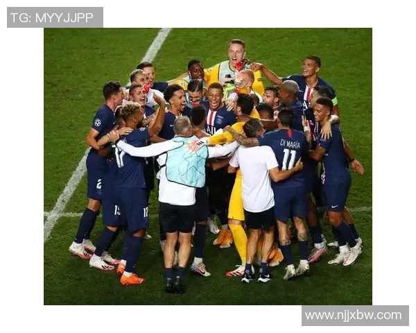 欧冠激战里昂与那不勒斯平局点球大战引发全场狂欢与十大精彩进球回顾