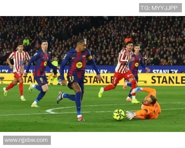 切尔西友谊赛惊险逆转巴萨四比三争议判罚引发全场热议