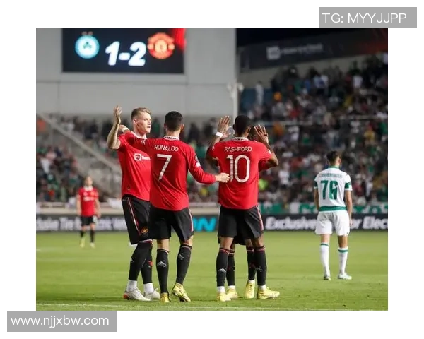 欧联杯精彩对决曼联4-0大胜切尔西帽子戏法引爆全场激情