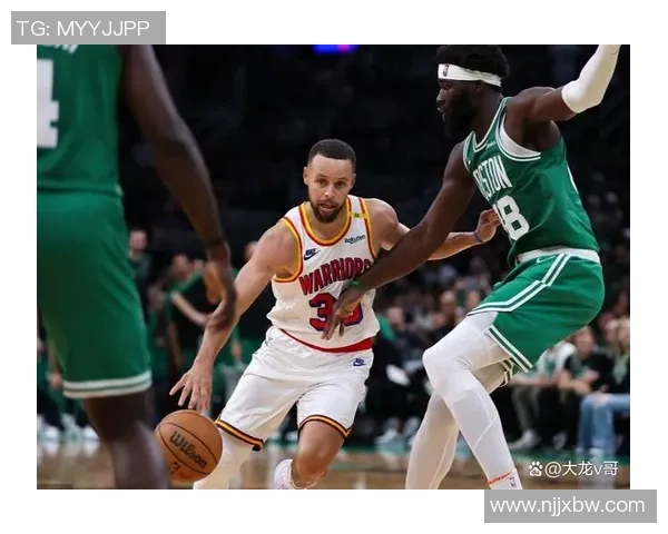 德甲焦点战里昂逆转AC米兰红牌争议引发全场热议 德甲焦点战里昂逆转AC米兰红牌争议引发全场热议