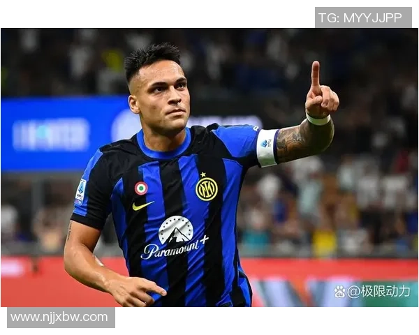 意甲激战AC米兰与波尔图战成平局双方均展现精彩表现 意甲激战AC米兰与波尔图战成平局双方均展现精彩表现