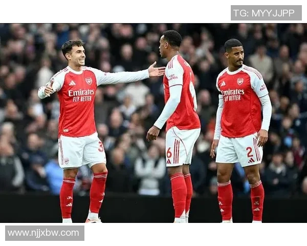 世界杯精彩对决曼联大胜阿森纳红牌事件引发全场热议