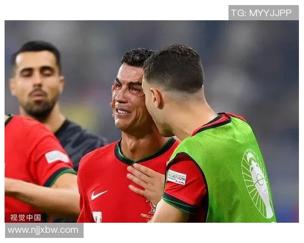 世界杯精彩对决本菲卡在点球大战中险胜曼联引发全场狂欢 世界杯精彩对决本菲卡在点球大战中险胜曼联引发全场狂欢