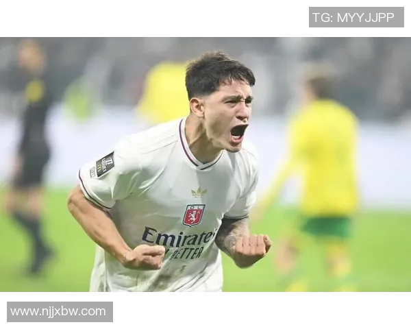 英超激战国米与里昂鏖战至平局绝杀瞬间点燃全场激情