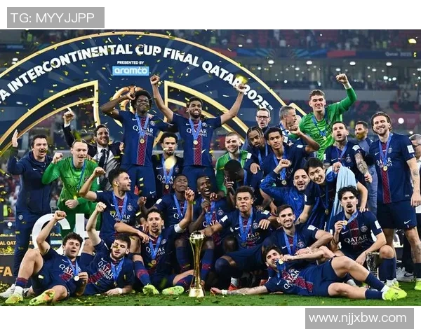 西甲赛场惊现冷门曼联狂胜巴黎圣日耳曼引发全场轰动 西甲赛场惊现冷门曼联狂胜巴黎圣日耳曼引发全场轰动