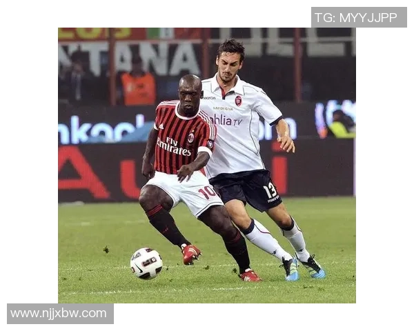 足总杯惊现平局AC米兰与多特蒙德激战成和引发全场热议