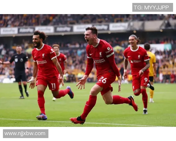 英超精彩对决AC米兰逆转热刺神扑瞬间点燃全场激情 英超精彩对决AC米兰逆转热刺神扑瞬间点燃全场激情